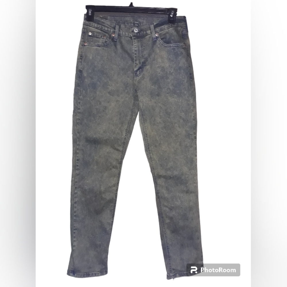 Levi  size 30/34 541 stonewashed  jeans